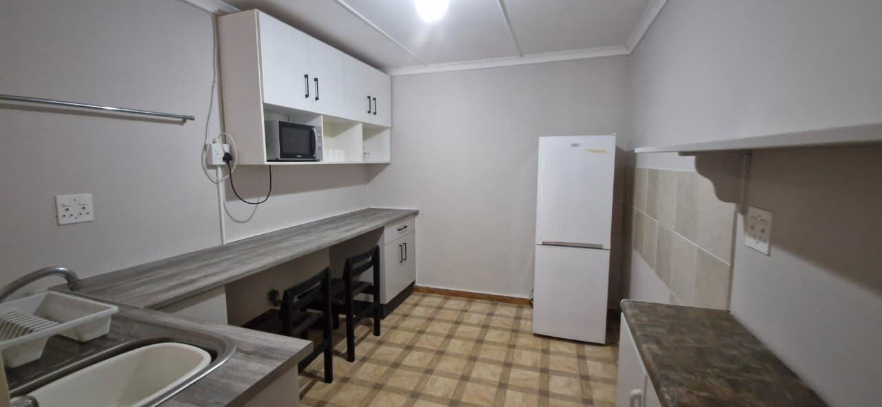 Kitchen brown tiles Kitchen brown tiles