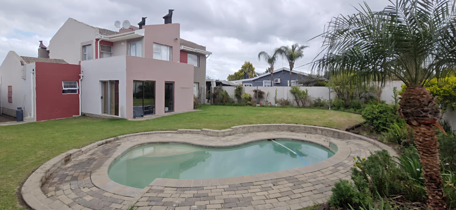 Double Storey House For Sale in Porterville Double Storey House For Sale in Porterville