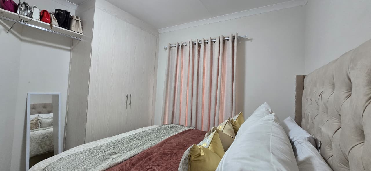 2 Bedroom Apartment for sale in Stellendale 2 Bedroom Apartment for sale in Stellendale